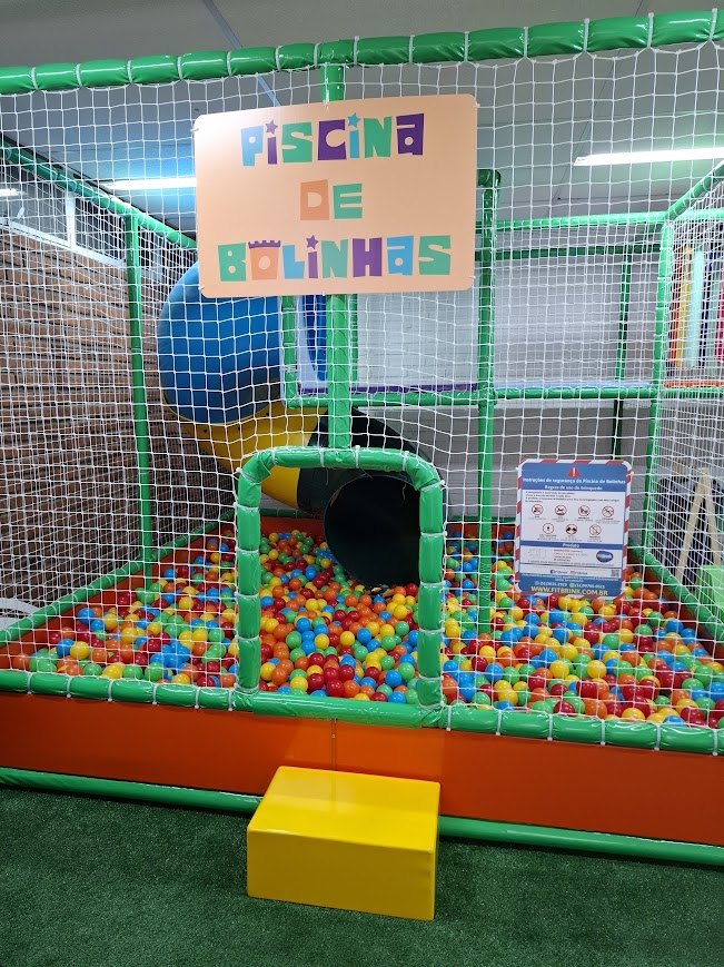 Piscina de Bolinhas — placa